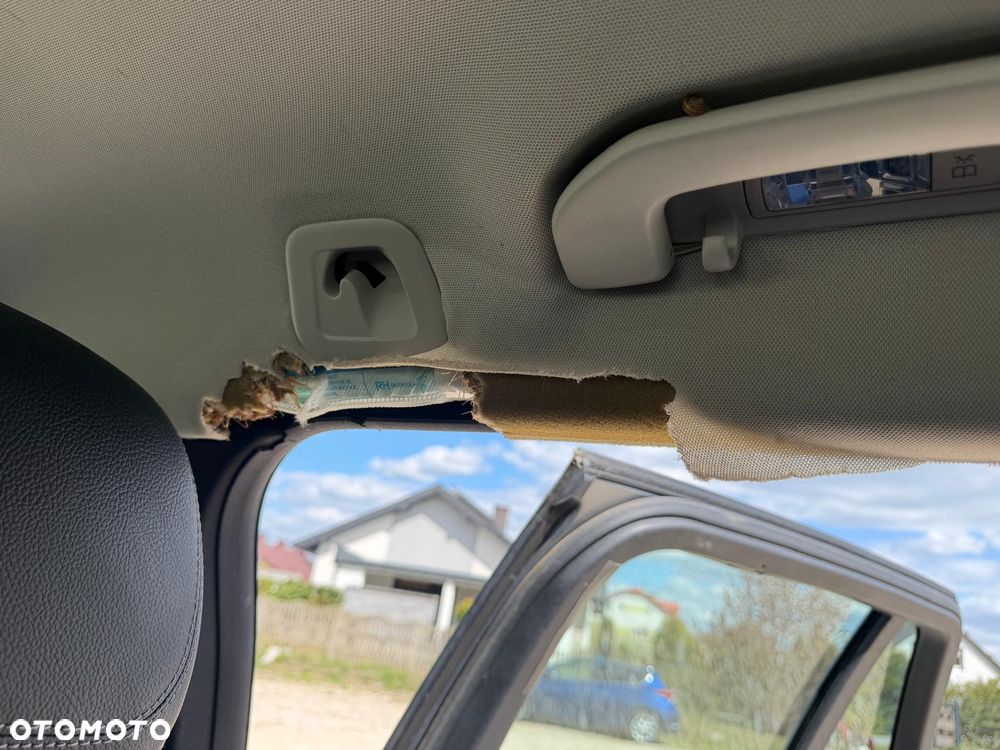 Mercedes-Benz Klasa C 200 BlueTEC 7G-TRONIC Edition 1 - 20