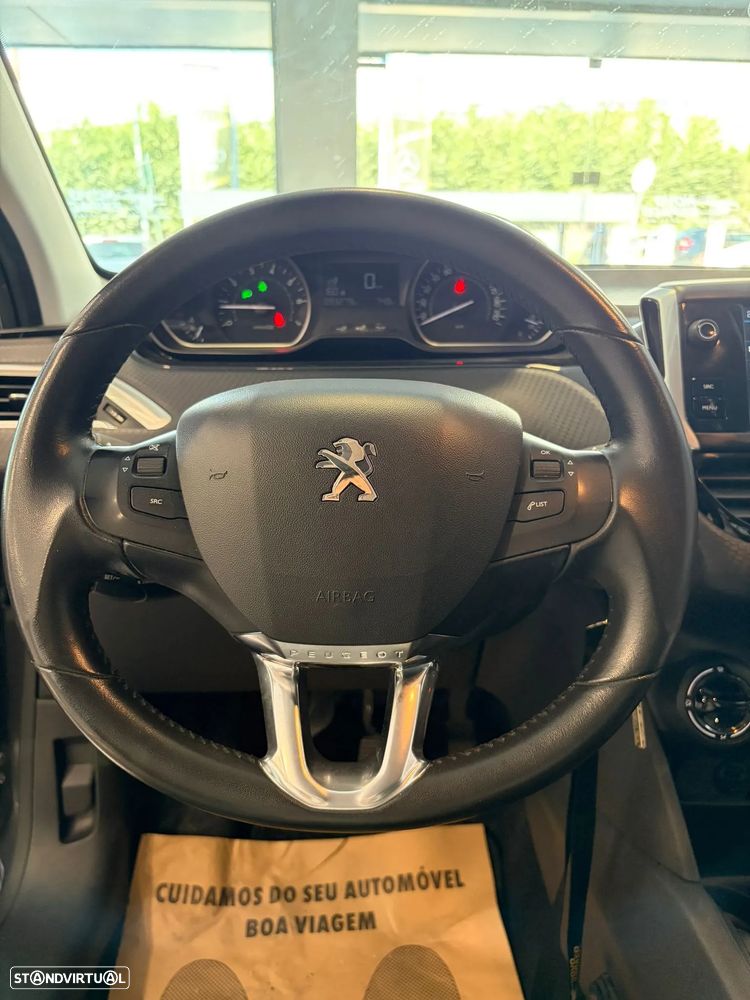 Peugeot 208 PureTech 82 Style - 15