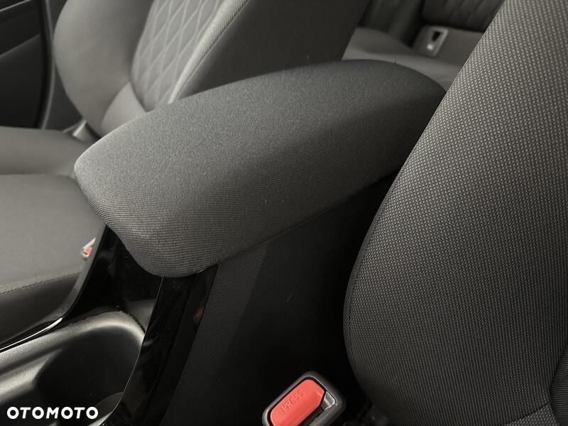 Toyota Corolla 1.8 Hybrid GPF Comfort - 19