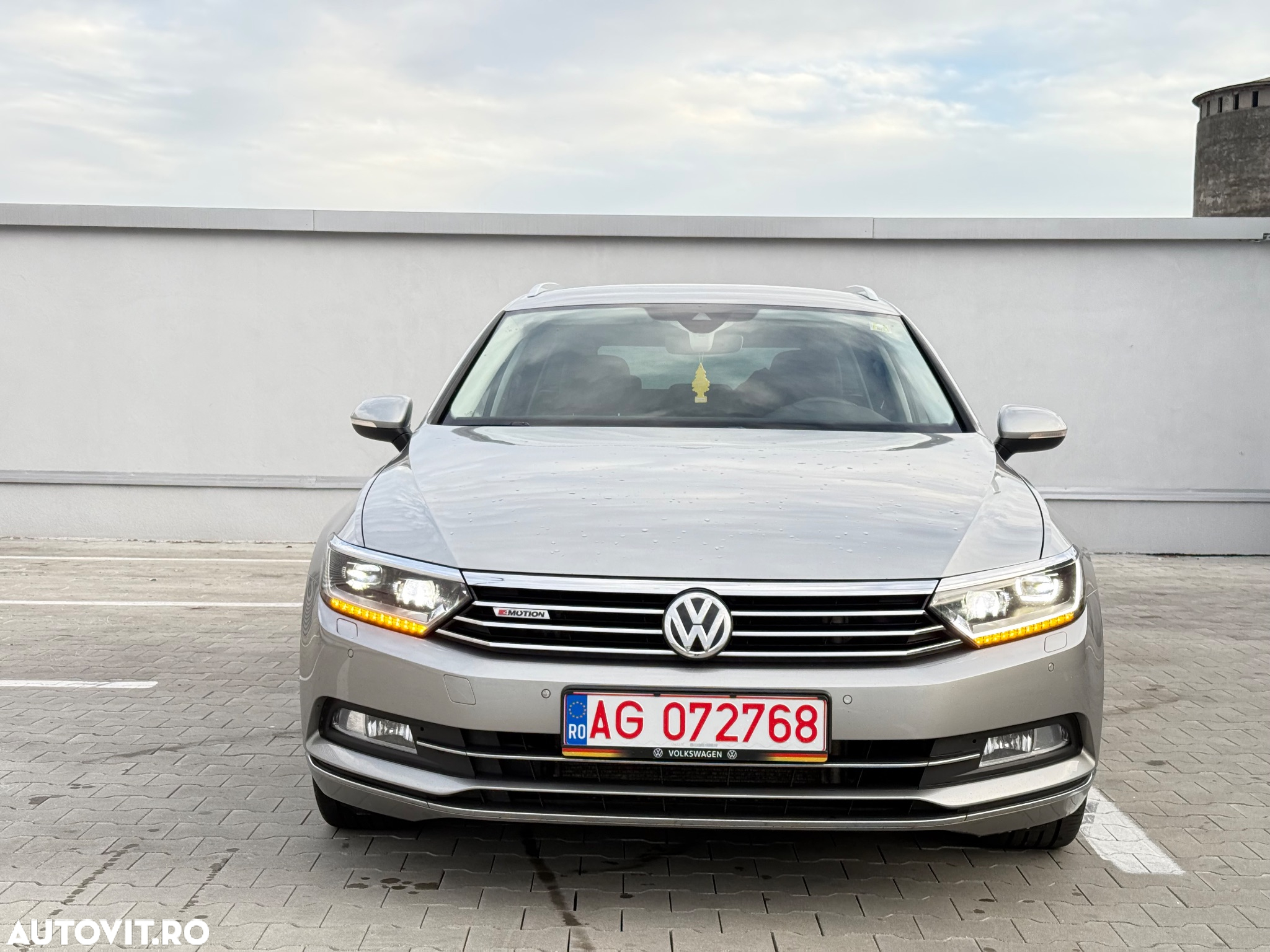 Volkswagen Passat Variant 2.0 BiTDI 4Mot DSG Highline - 4