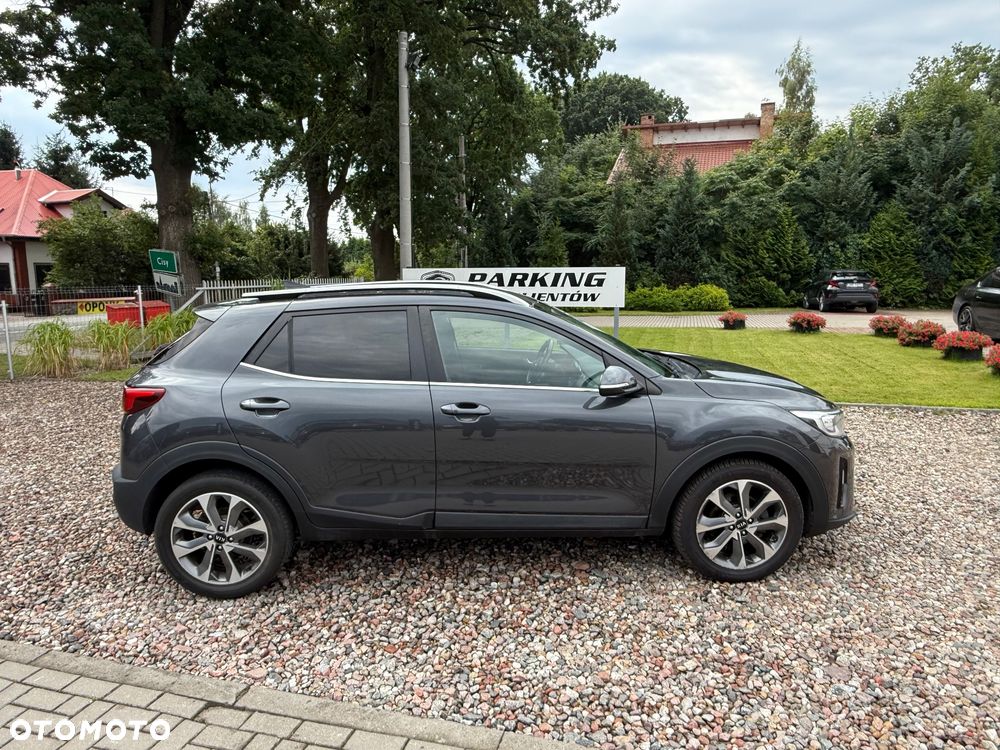 Kia Stonic - 8