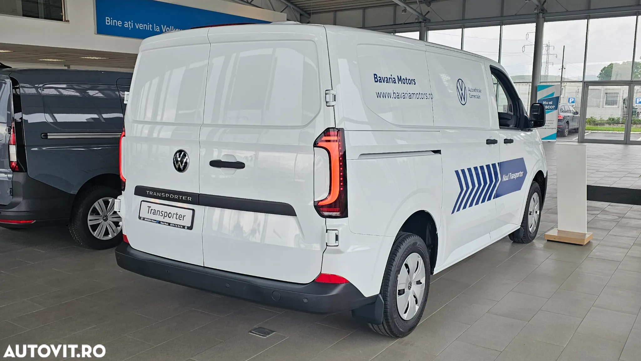 Volkswagen Transporter - 3