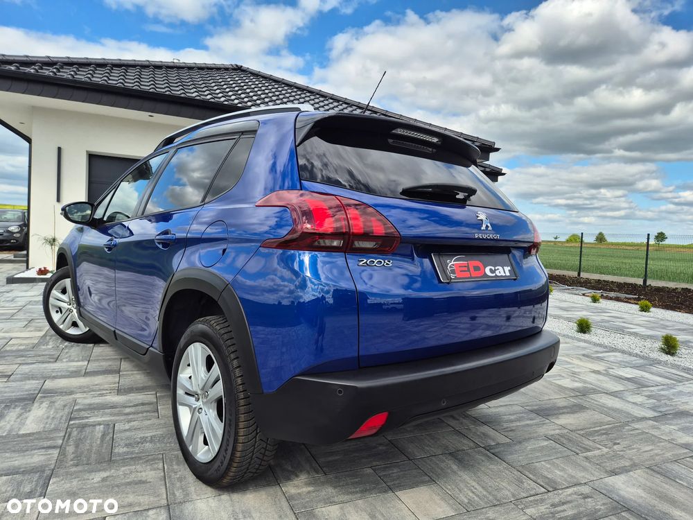 Peugeot 2008 BlueHDi 100 STOP & START Signature - 21