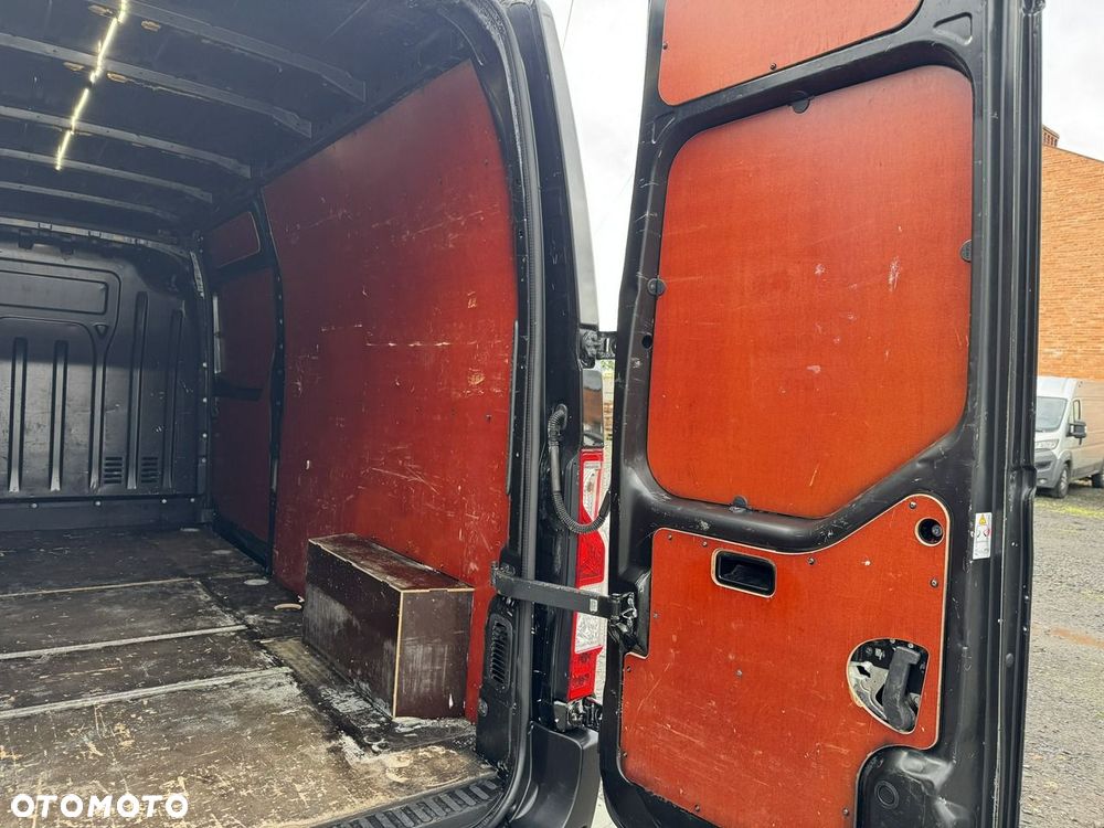 Renault Master - 24