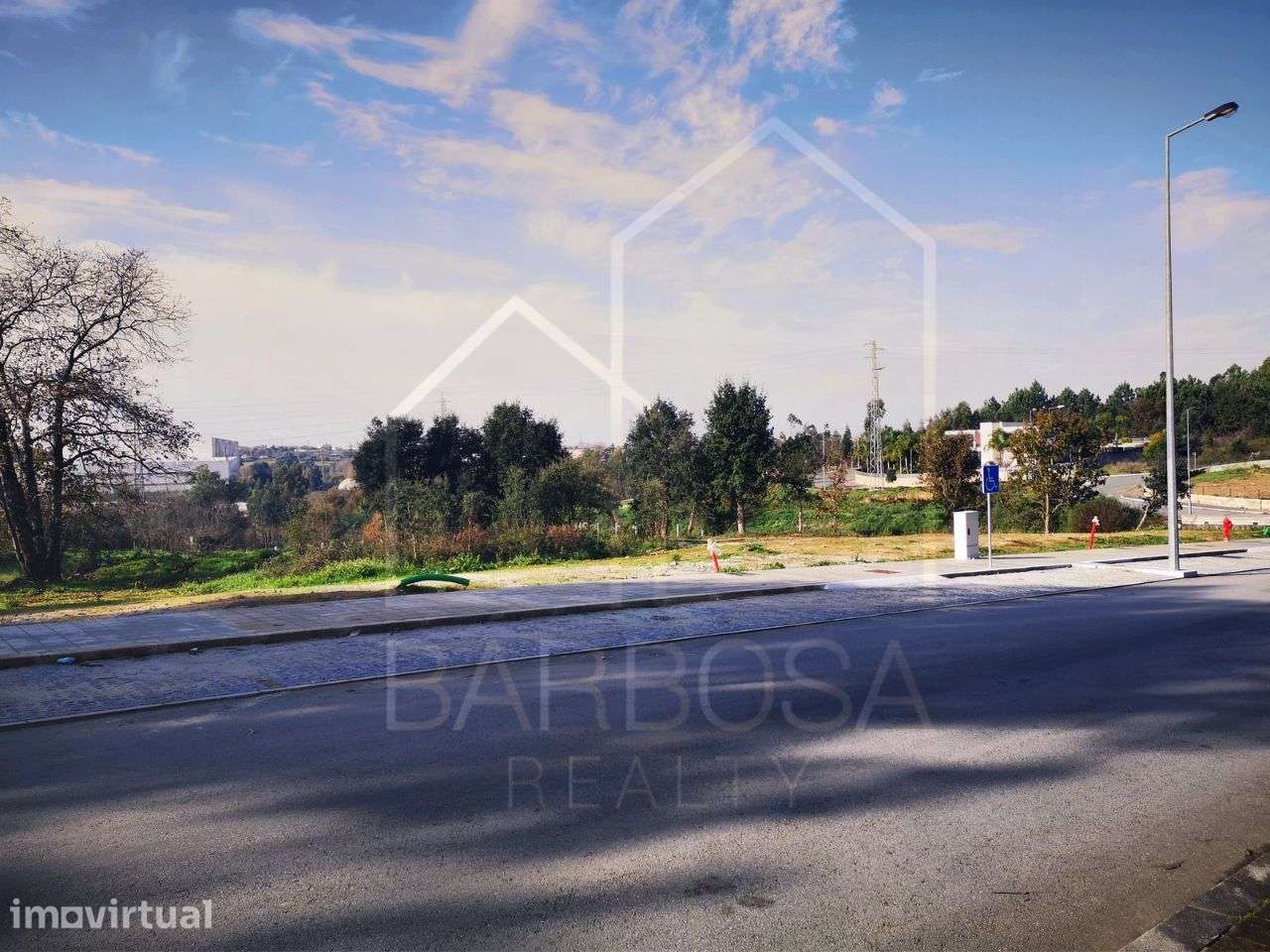 Lote 1250m2 p/moradia de 4 frentes - JÁ C/ PROJETO APROVADO! - Grande imagem: 2/21