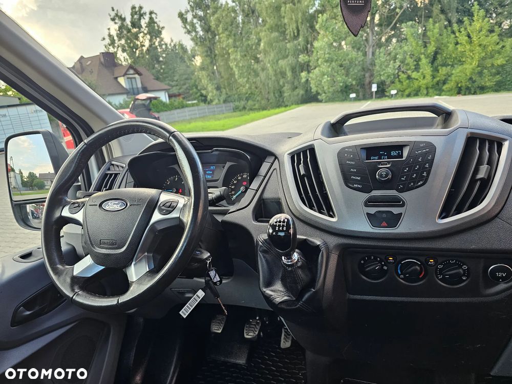 Ford Transit - 13