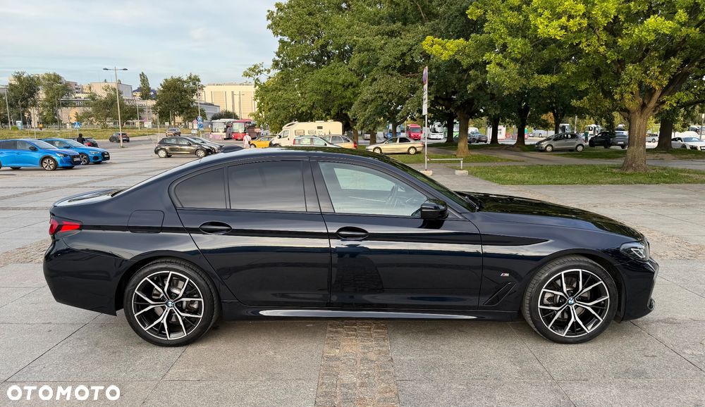 BMW Seria 5 520d xDrive MHEV M Sport sport - 11