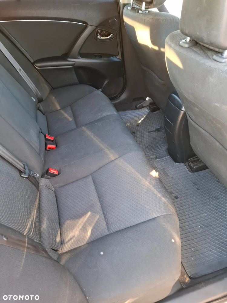 Toyota Avensis 2.0 Prestige - 6