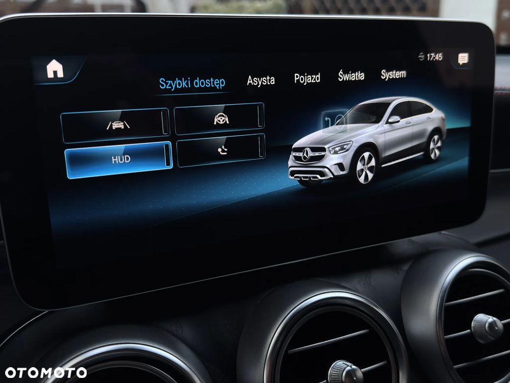 Mercedes-Benz GLC 220 d 4Matic 9G-TRONIC AMG Line Plus - 31
