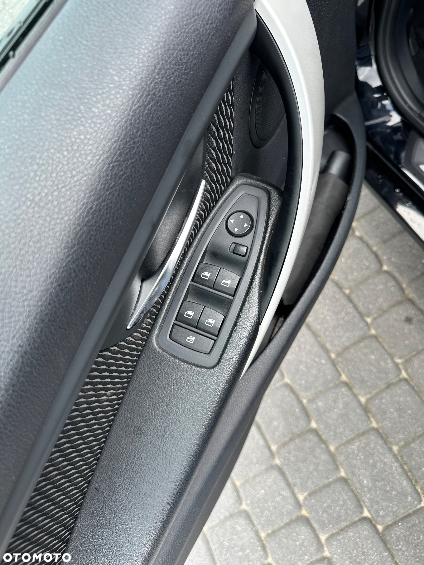 BMW Seria 3 318d Touring - 15