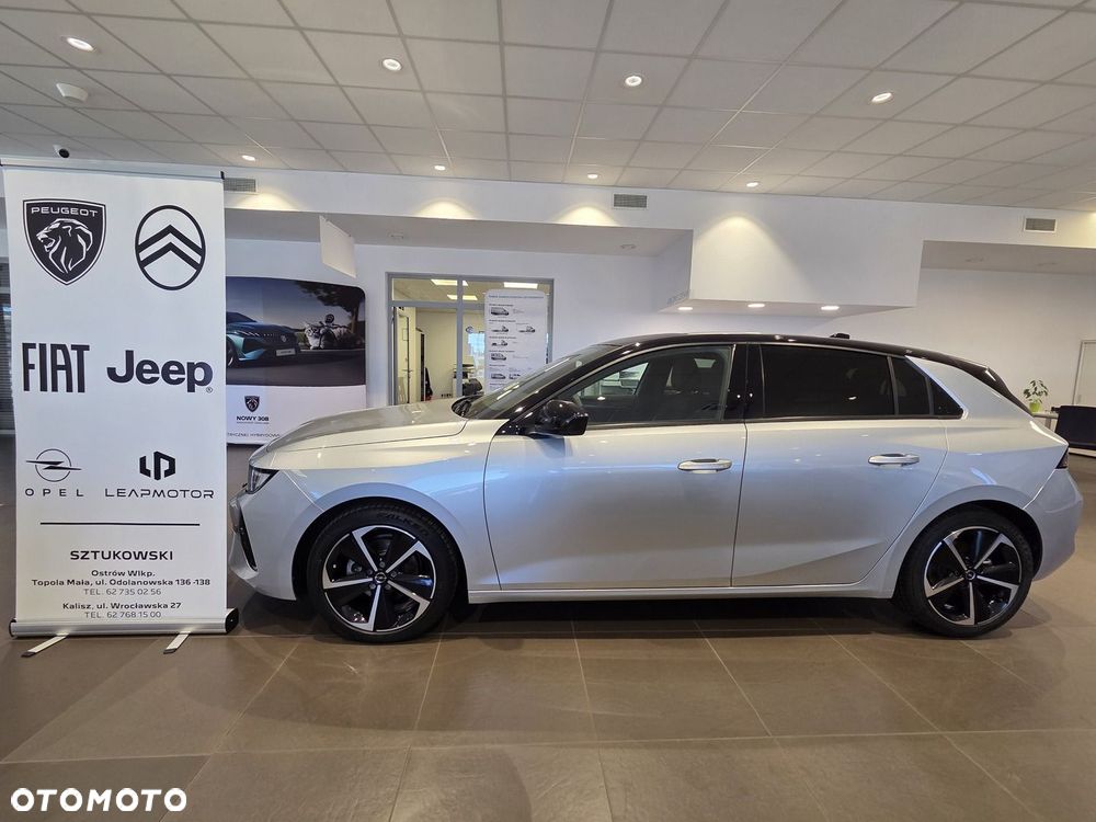 Opel Astra 1.2 T GS S&S - 4