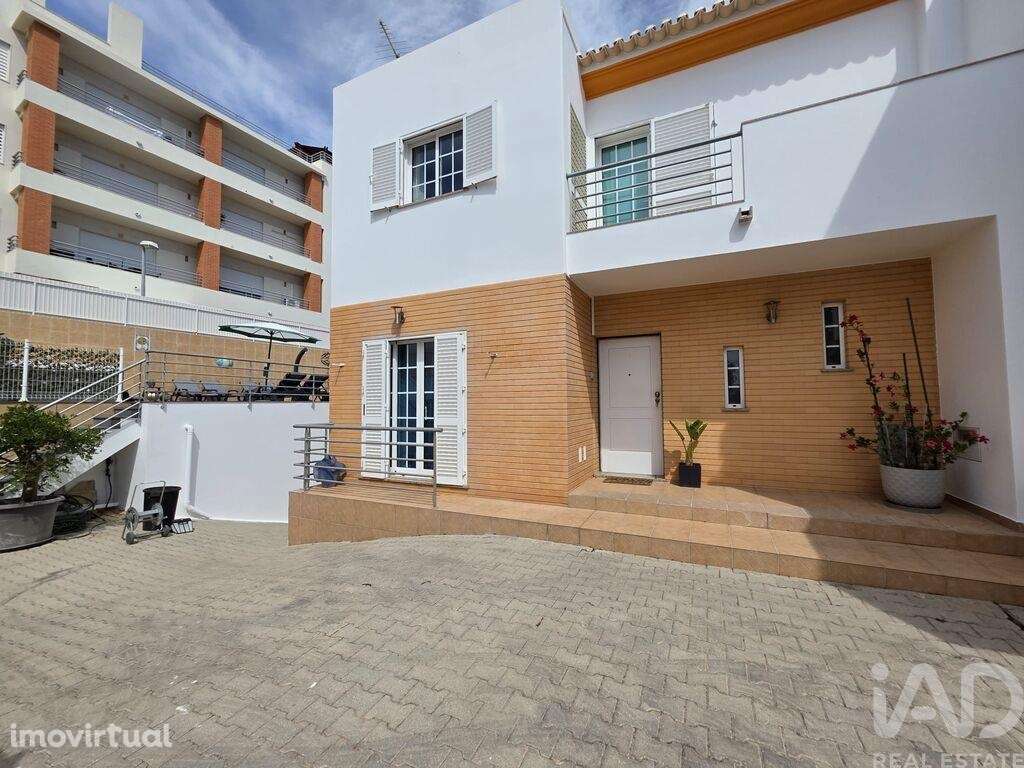 Casa / Villa T3 em Albufeira e Olhos de Água de 244,00 m2 - Grande imagem: 3/28