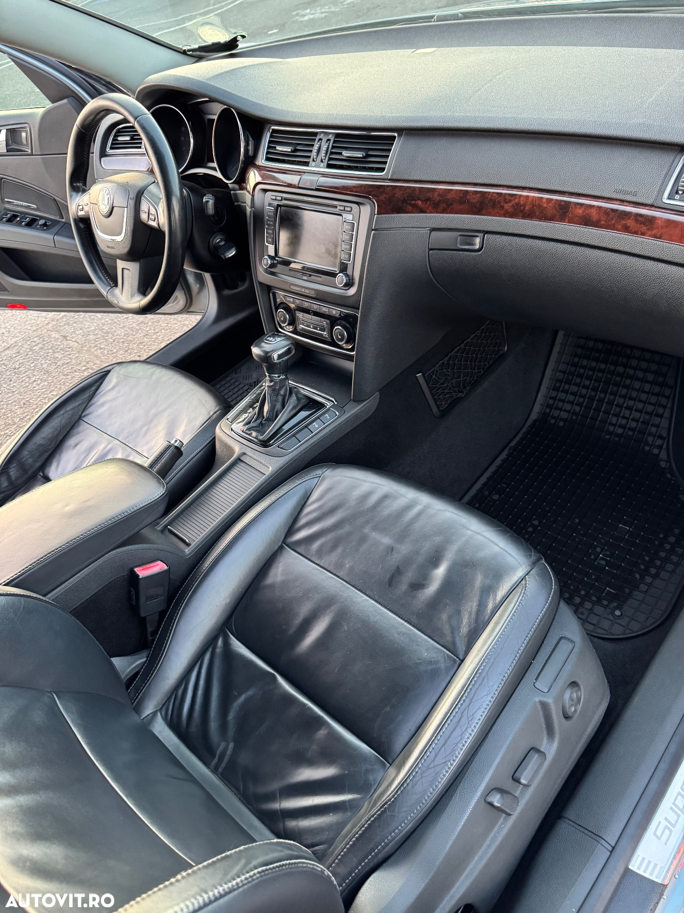 Skoda Superb 2.0 TDI DSG L&K - 16