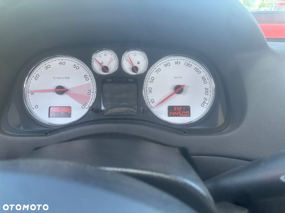 Peugeot 307 CC 140 Automatik Tendance - 4