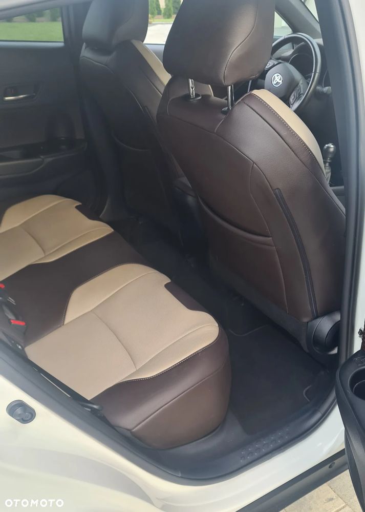 Toyota C-HR 1.2 T Premium - 19