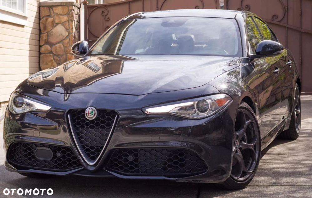 Alfa Romeo Giulia 2.0 Turbo TI Q4 - 4