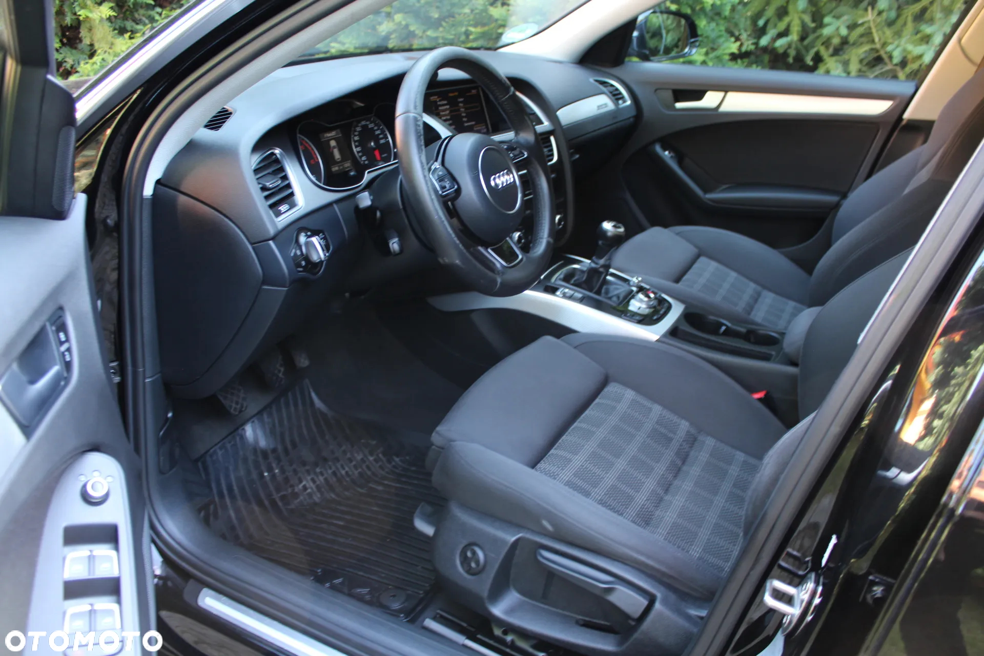 Audi A4 Avant 2.0 TDI quattro design - 10