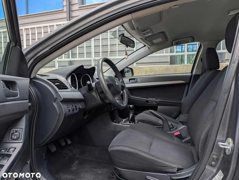 Mitsubishi Lancer 1.8 Instyle - 12