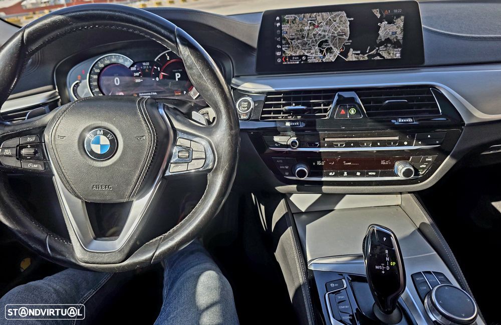 BMW 530 d Line Luxury Auto - 13