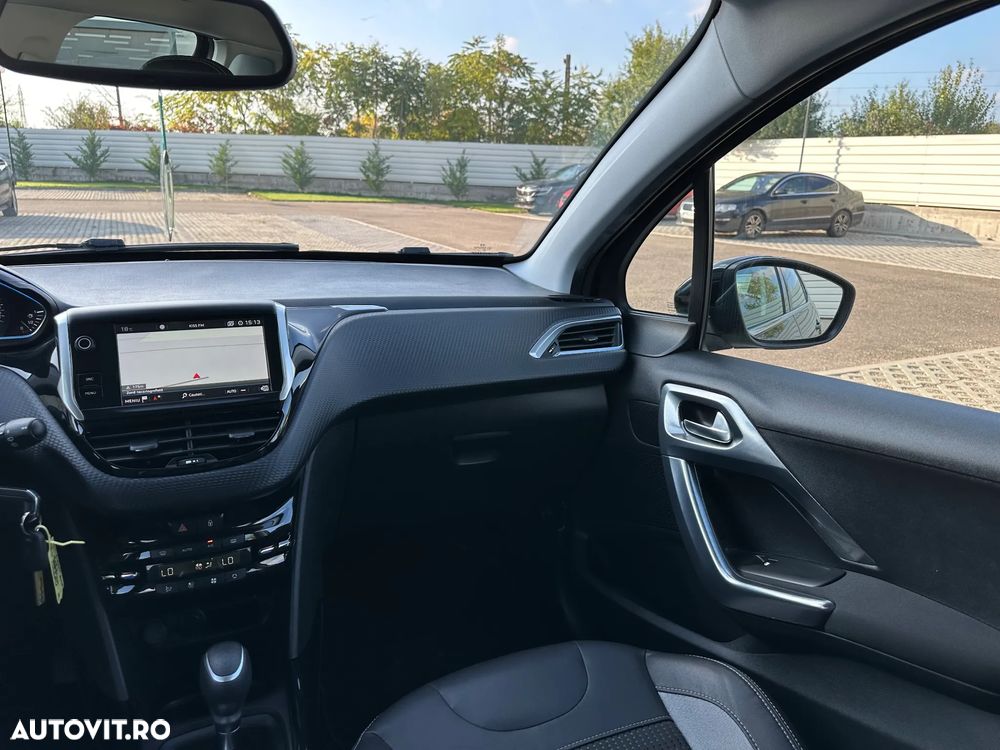 Peugeot 2008 - 9
