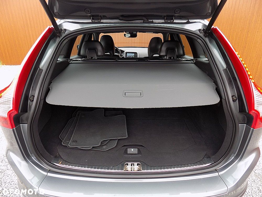 Volvo XC 60 D4 Geartronic Summum - 23