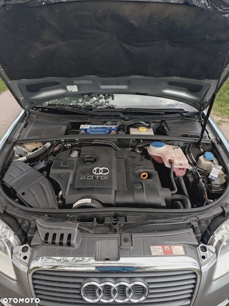Audi A4 Limousine - 13