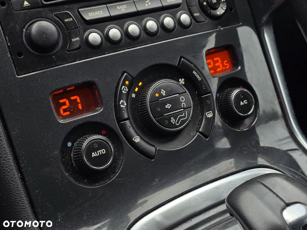 Peugeot 3008 Hybrid4 - 28