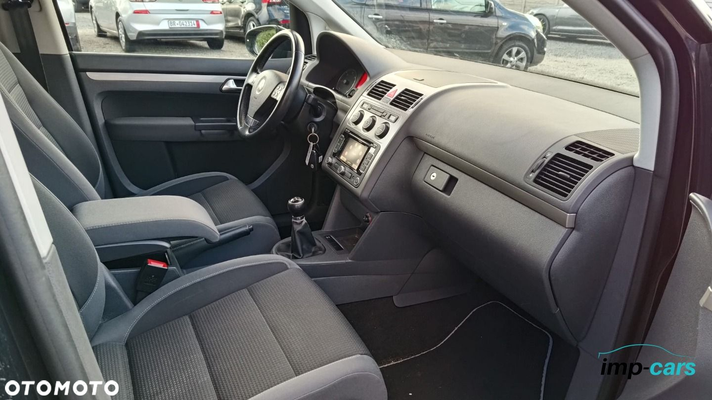 Volkswagen Touran 1.9 TDI Freestyle - 12