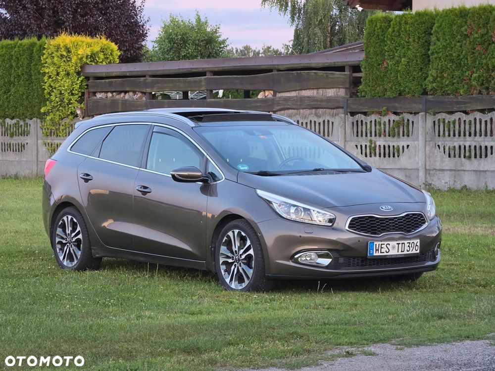 Kia Ceed 1.6 CRDi 128 Platinum Edition - 20