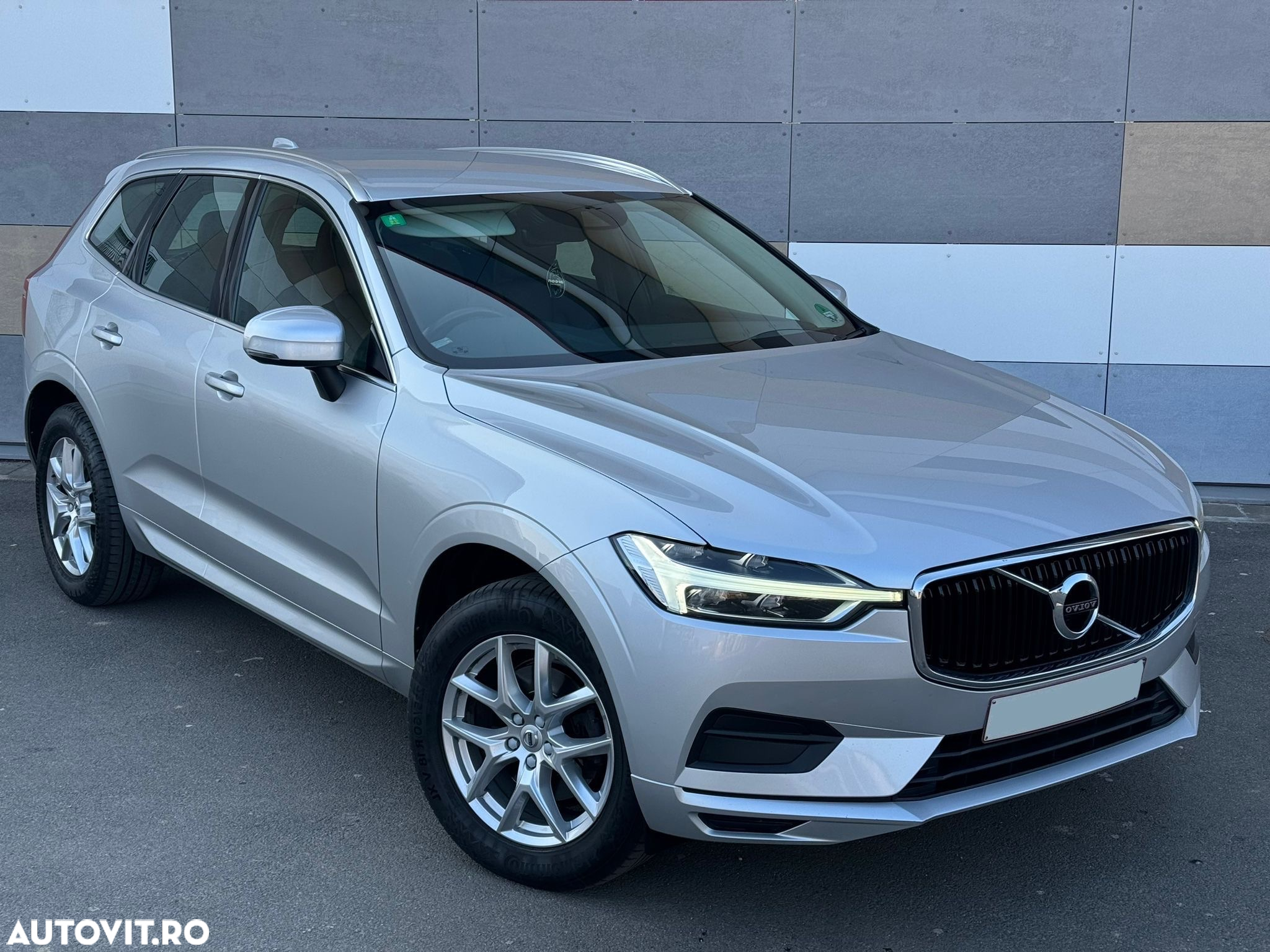 Volvo XC 60 D4 Geartronic Momentum Pro - 5