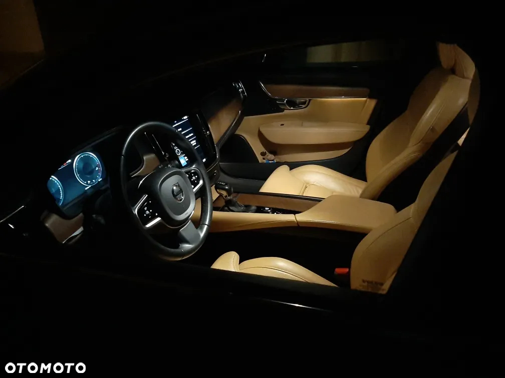 Volvo S90 D4 Inscription - 27