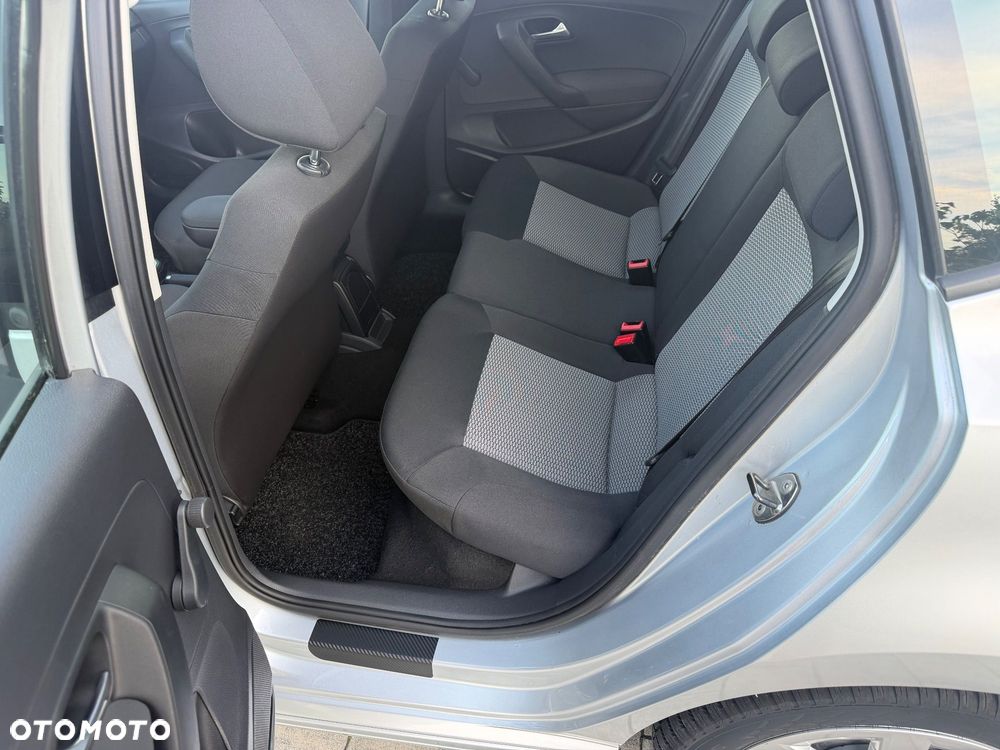 Volkswagen Polo - 11