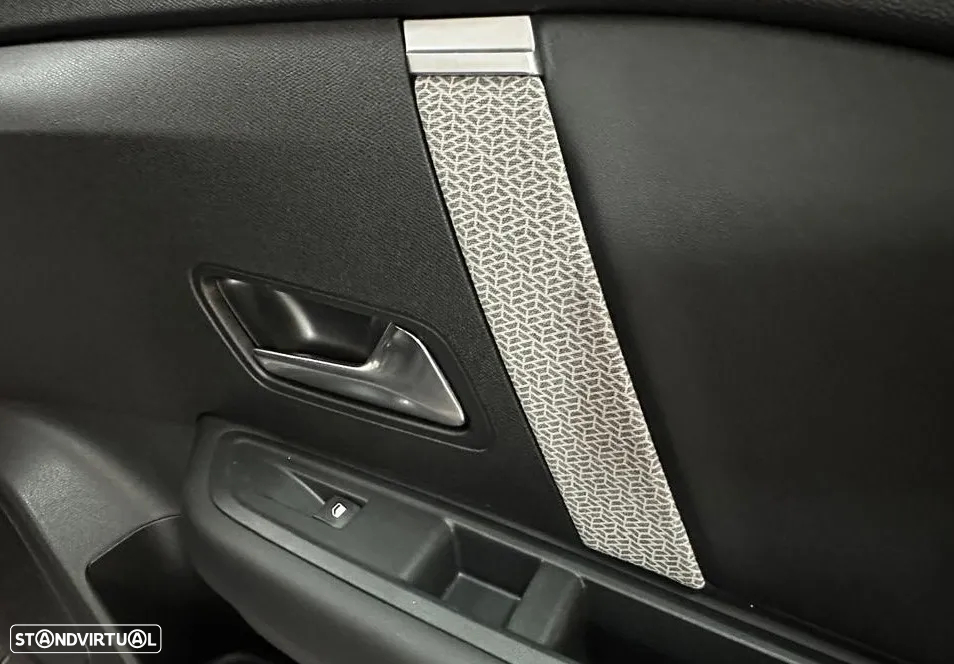 Citroën C4 1.2 PureTech Plus EAT8 - 21