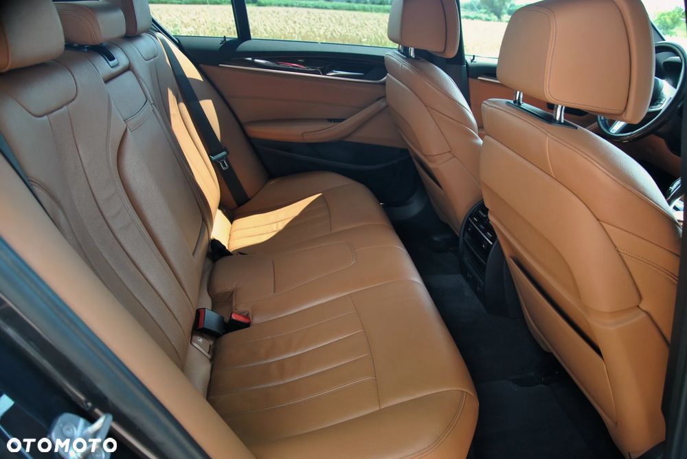 BMW Seria 5 540i xDrive Sport Line - 8