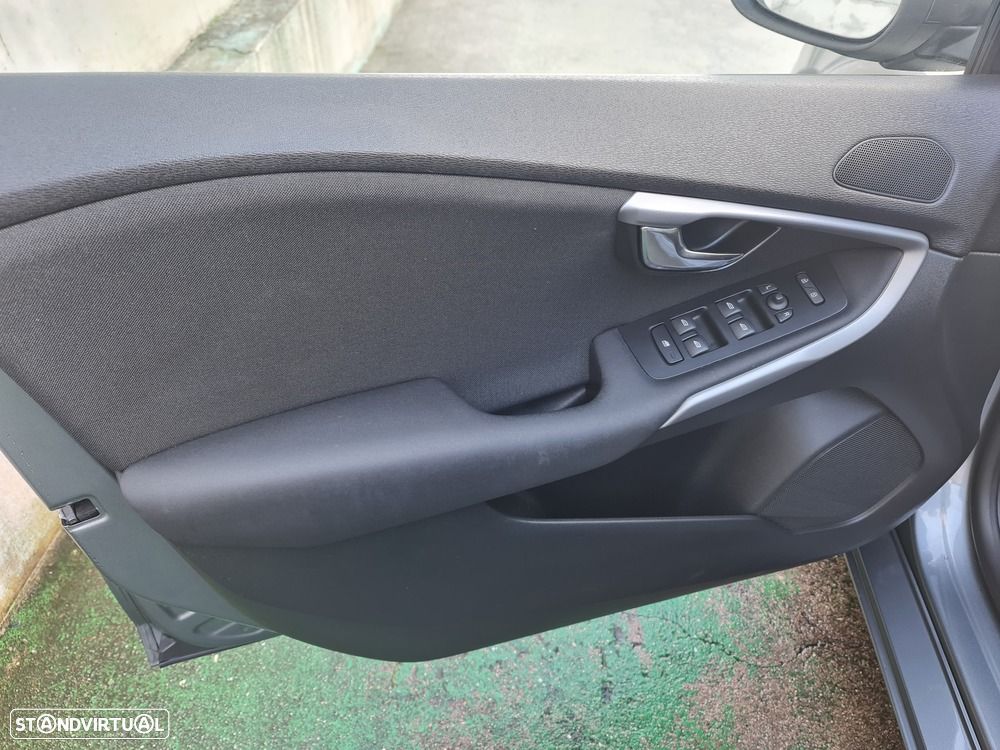 Volvo V40 2.0 D2 Kinetic Eco - 10