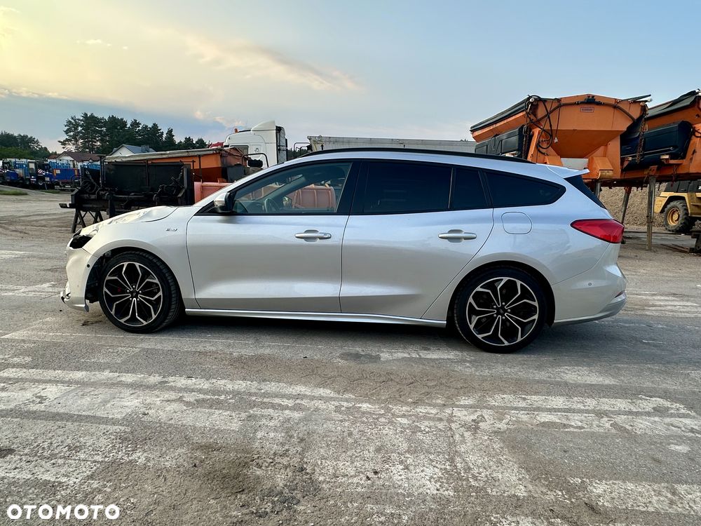 Ford Focus 2.0 EcoBlue STart-Stopp-System ST-LINE - 6