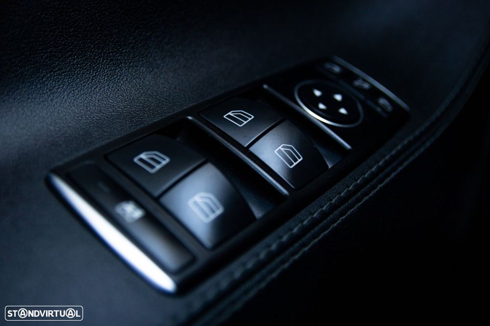 Tesla Model S P85D - 39