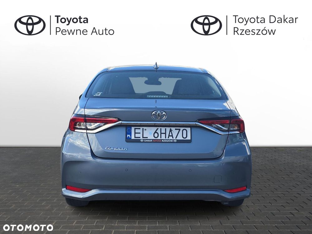 Toyota Corolla - 4