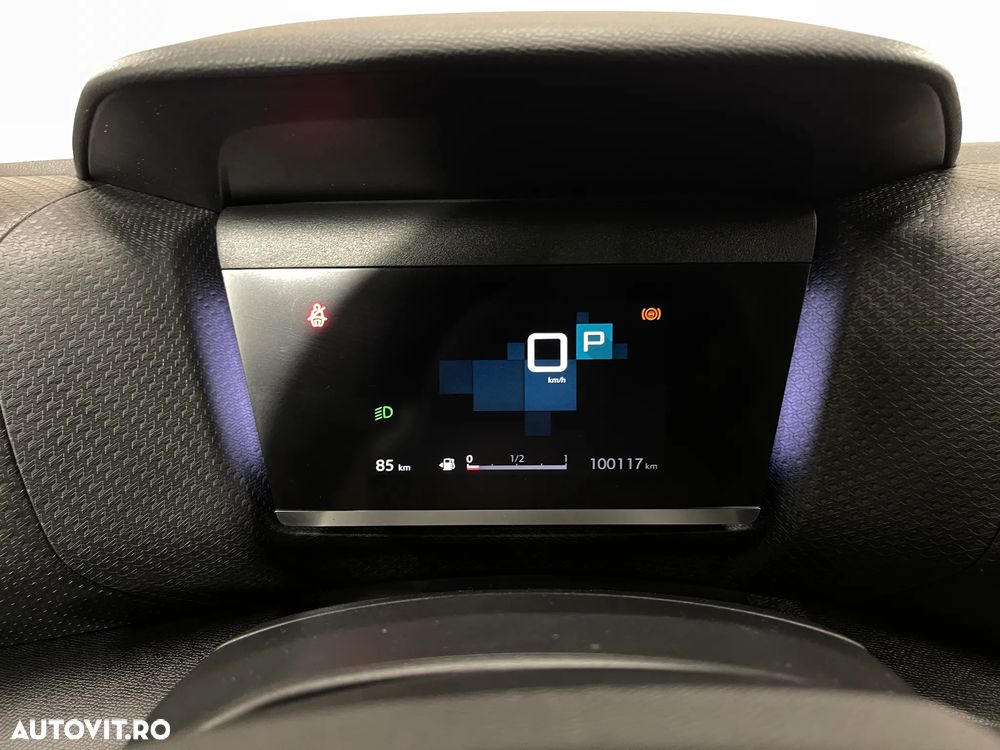 Citroën C4 1.5 BlueHDi S&S EAT8 Feel Pack - 31