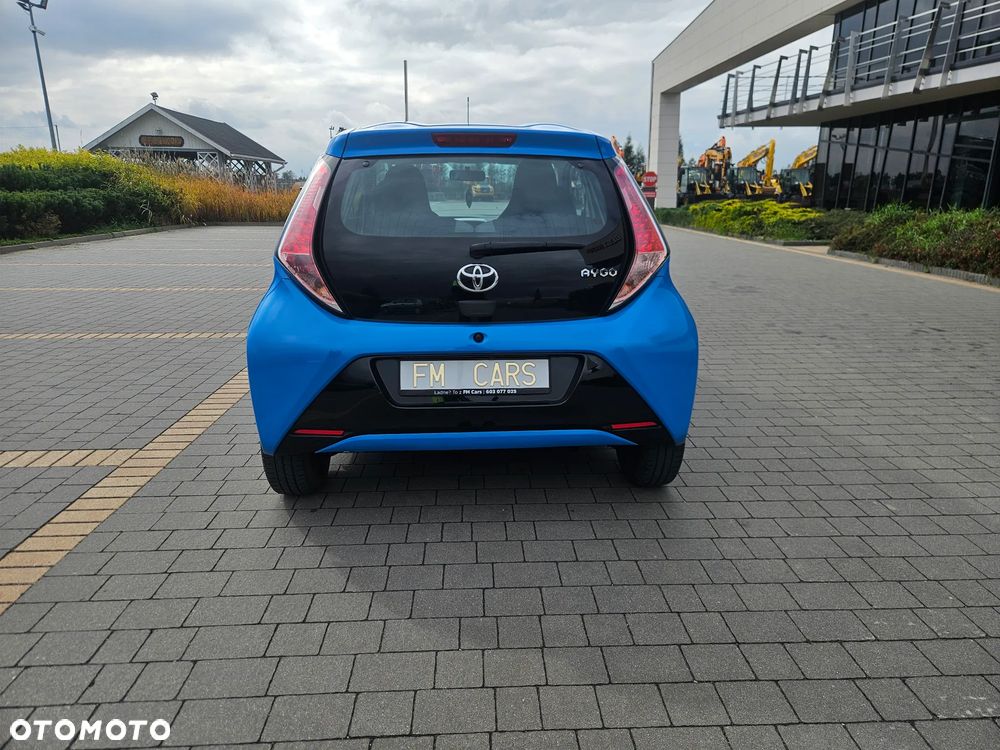 Toyota Aygo x-play - 31