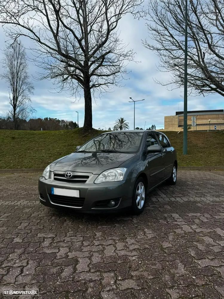 Toyota Corolla 1.4 D-4D Sol - 1