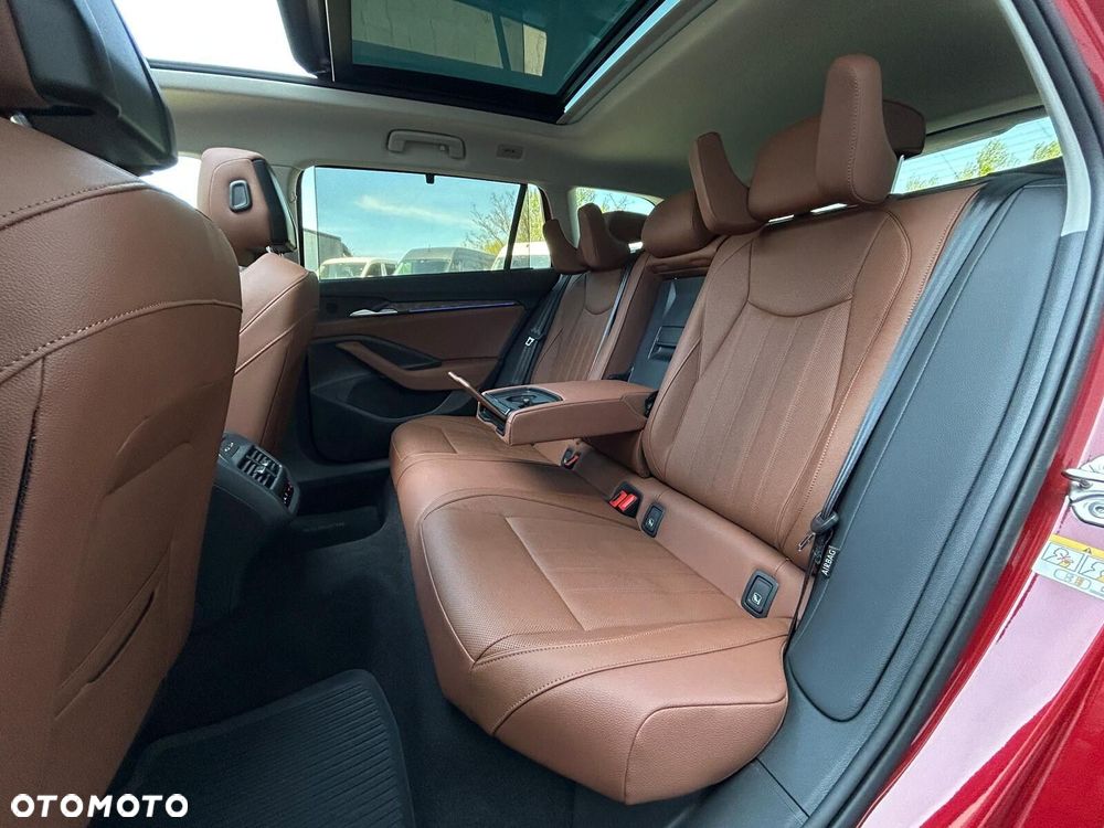 Skoda Superb 2.0 TSI 4x4 L&K DSG - 19