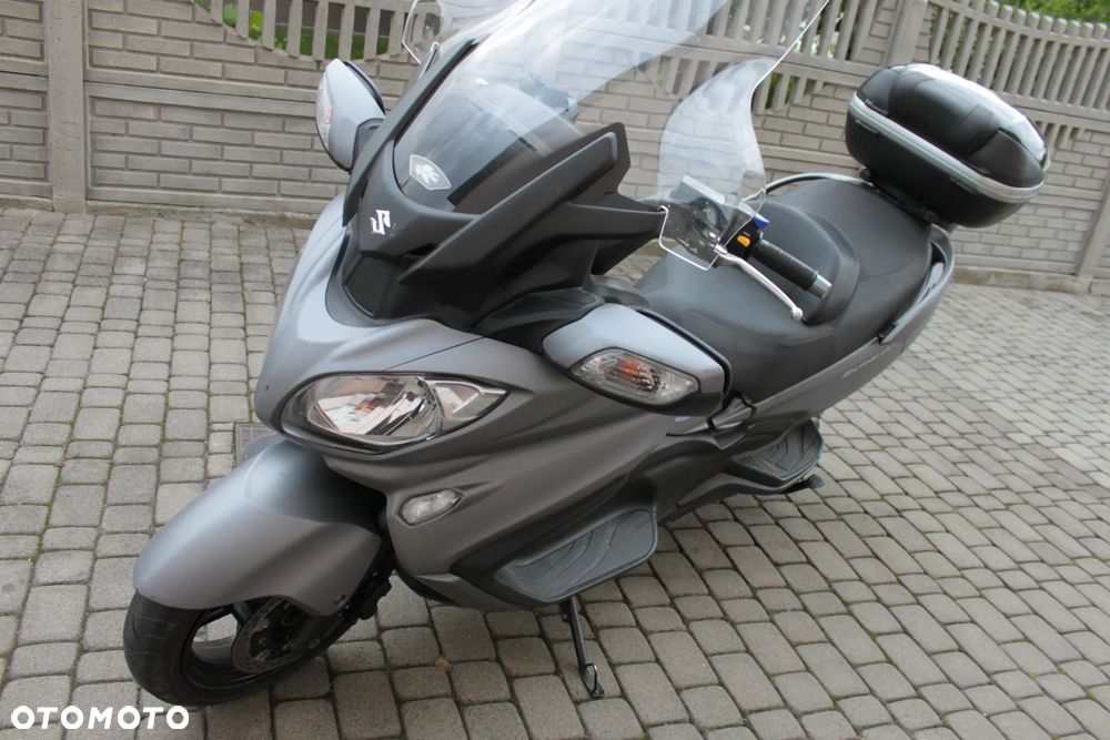 Suzuki Burgman - 3