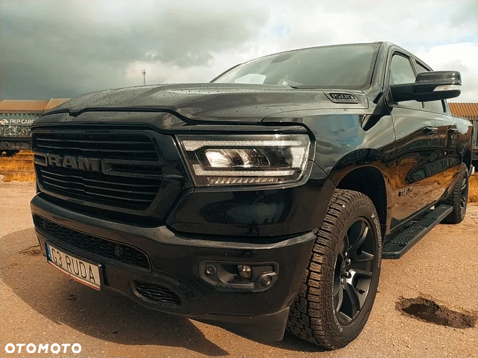 RAM 1500 Crew Cab Shortbed Bighorn - 22