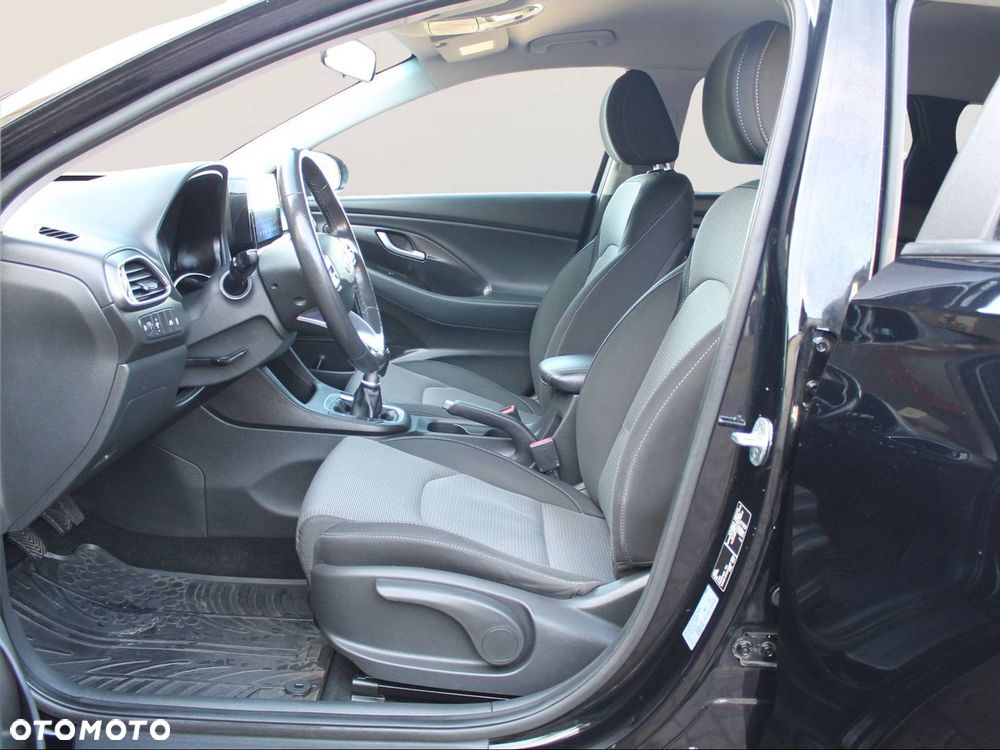 Hyundai i30 1.4 Passion Plus - 9