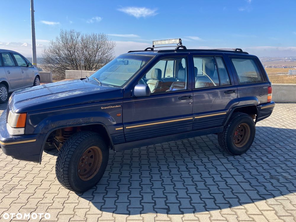 Jeep Grand Cherokee - 1