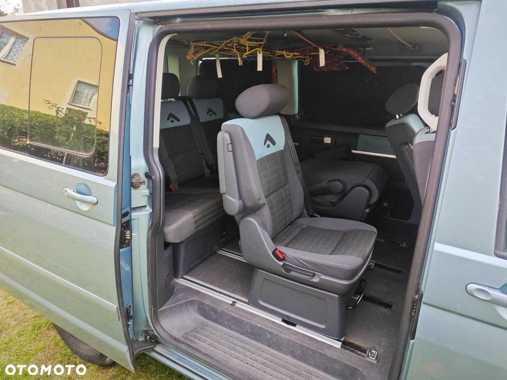 Volkswagen Multivan - 5