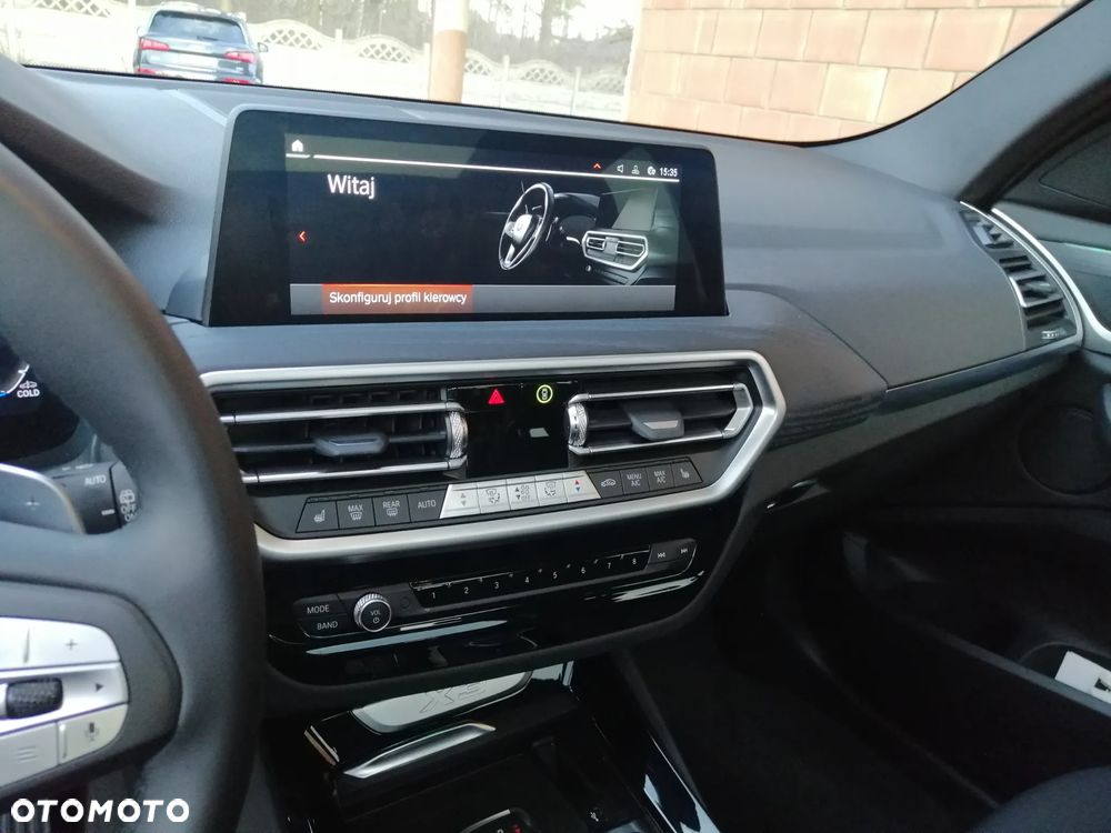 BMW X3 xDrive30i Advantage - 21