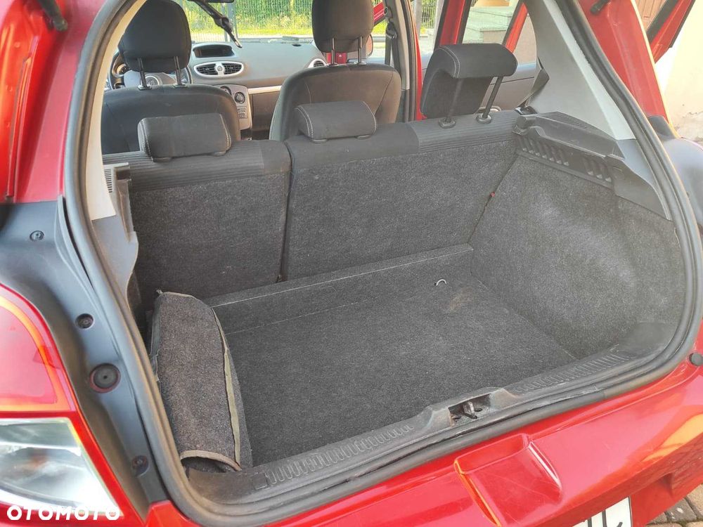 Renault Clio - 8