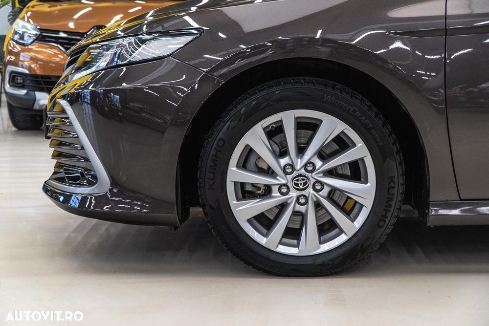 Toyota Camry Executive - 41